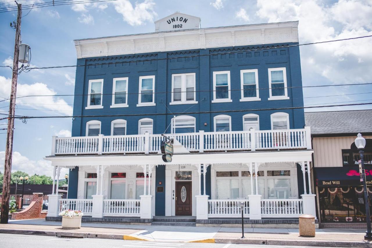 The Union Hotel Everett Bagian luar foto